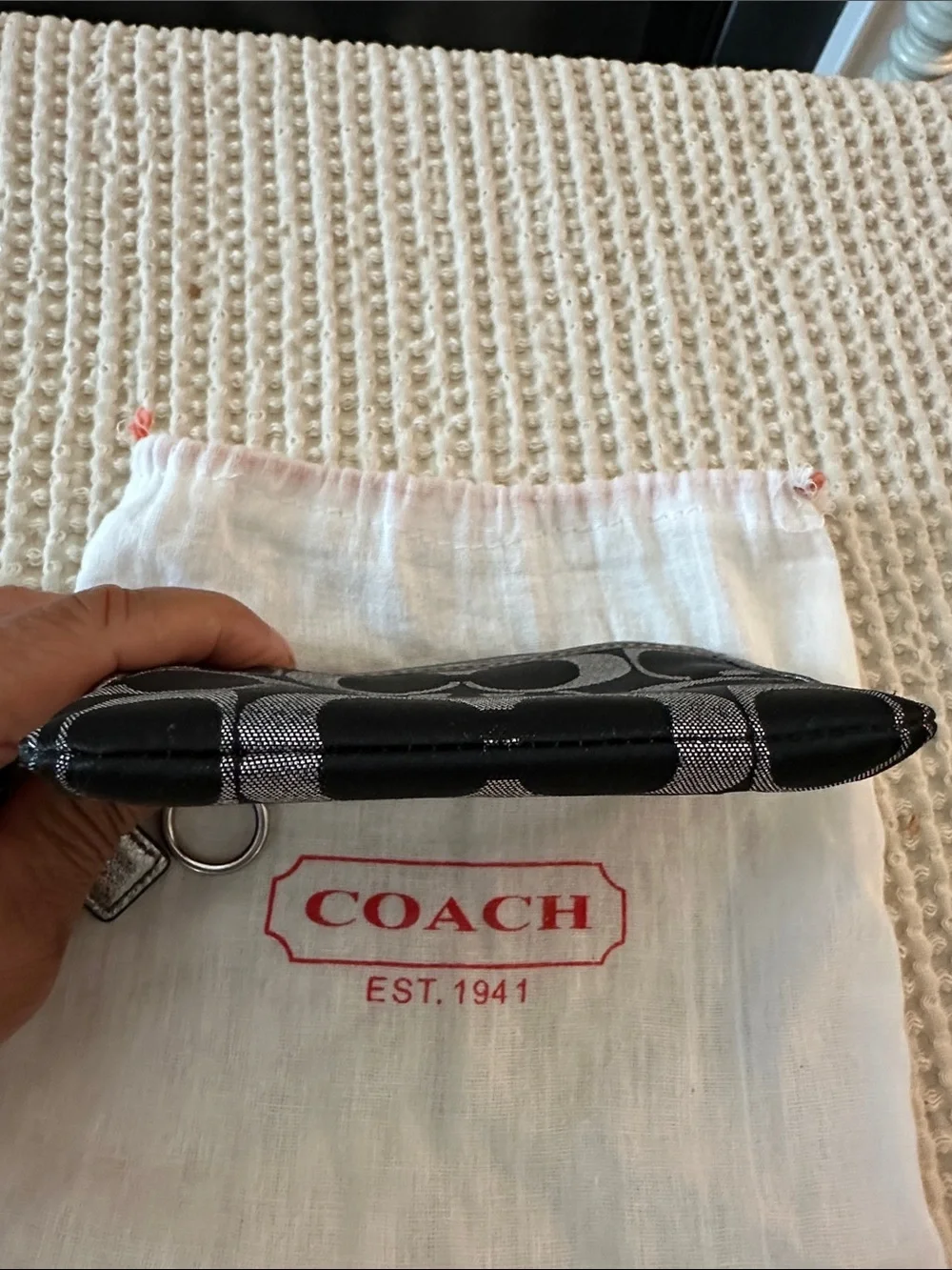 Y2K NWOT, never used.  Coach Poppy Signature Lurex Metallic Wristlet.